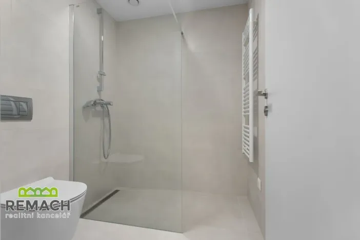 Pronájem bytu 2+kk, Hradec Králové, Pálenecká, 60 m2