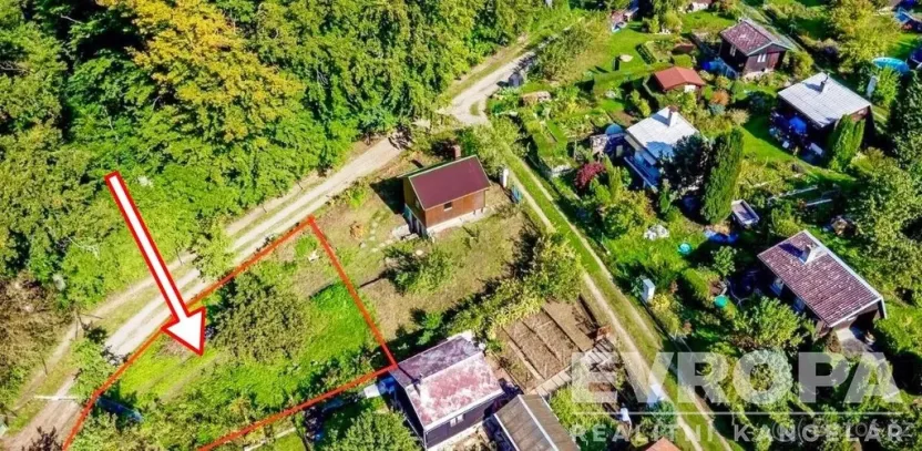 Prodej zahrady, Benešov, 300 m2