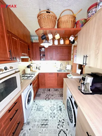 Prodej bytu 2+1, Bruntál, Květná, 43 m2