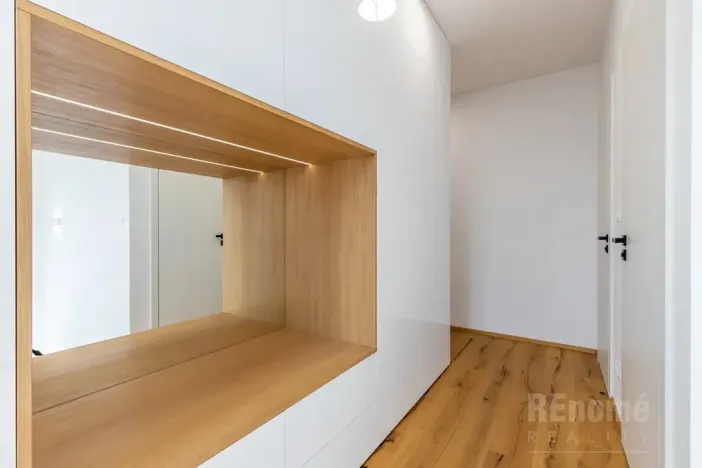 Pronájem rodinného domu, Jesenice, Průběžná, 200 m2