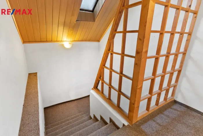 Prodej rodinného domu, Chuchelna - Komárov, 428 m2