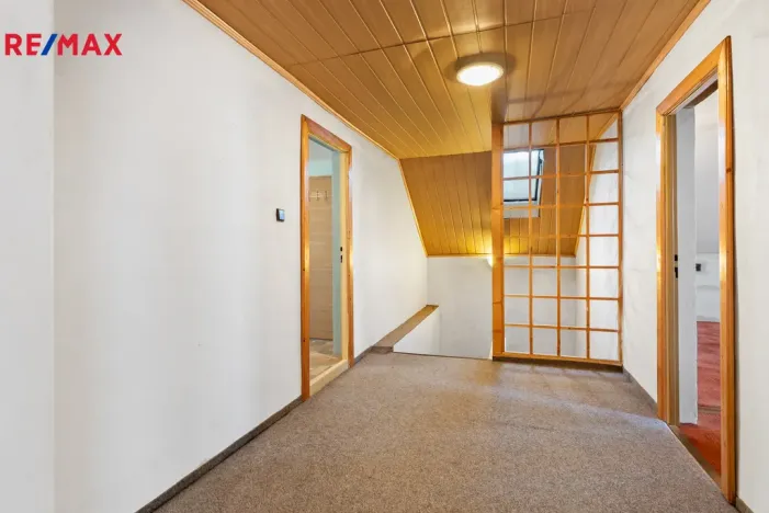 Prodej rodinného domu, Chuchelna - Komárov, 428 m2