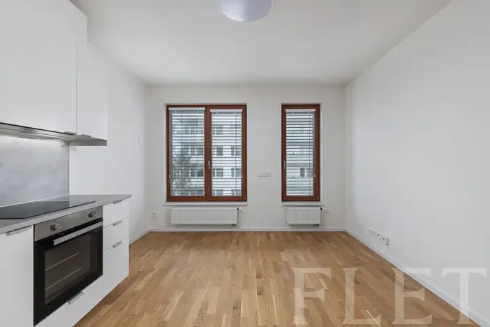 Pronájem bytu 1+kk, Praha - Nusle, Maroldova, 28 m2