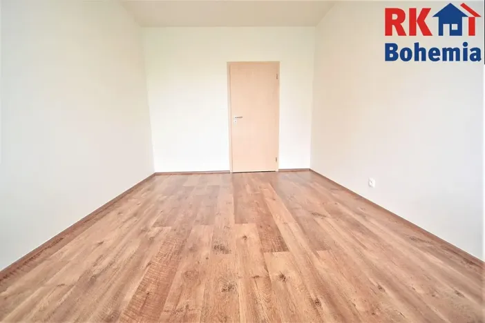 Pronájem bytu 2+kk, Praha - Žižkov, V zahrádkách, 55 m2