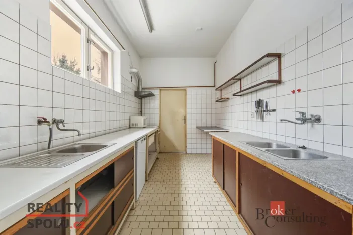 Prodej rodinného domu, Týniště nad Orlicí, V Sítinách, 395 m2