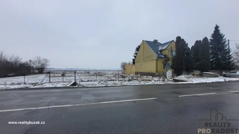 Prodej komerčního pozemku, Holešov, 1037 m2