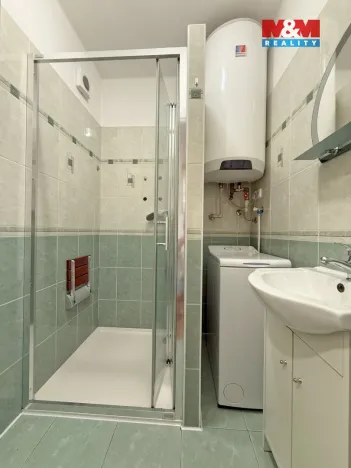 Prodej bytu 3+1, Černovice, Družstevní, 56 m2