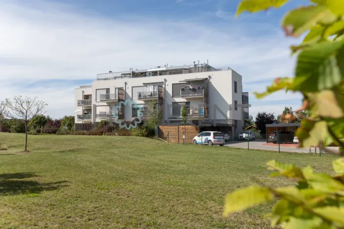 Pronájem bytu 3+kk, Praha, Formanská, 75 m2