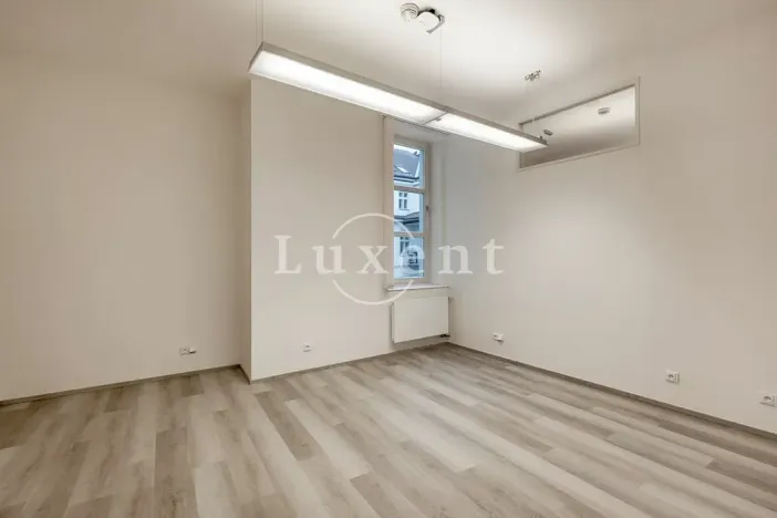 Pronájem kanceláře, Praha - Nové Město, Václavské náměstí, 156 m2