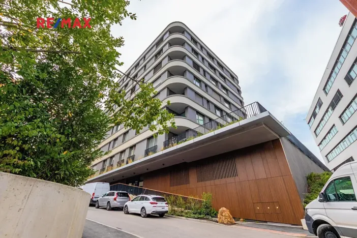 Pronájem bytu 2+kk, Praha - Radlice, U Komína, 53 m2