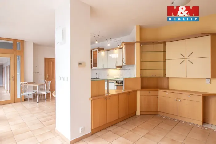 Prodej rodinného domu, Brno - Žebětín, Kohoutovická, 285 m2