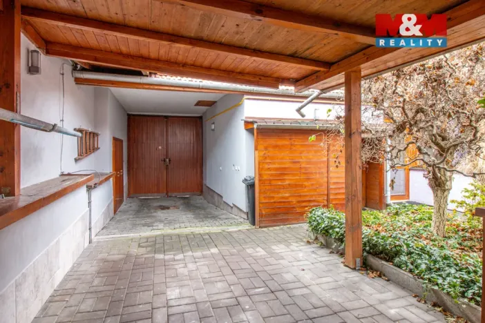 Prodej rodinného domu, Brno - Žebětín, Kohoutovická, 285 m2