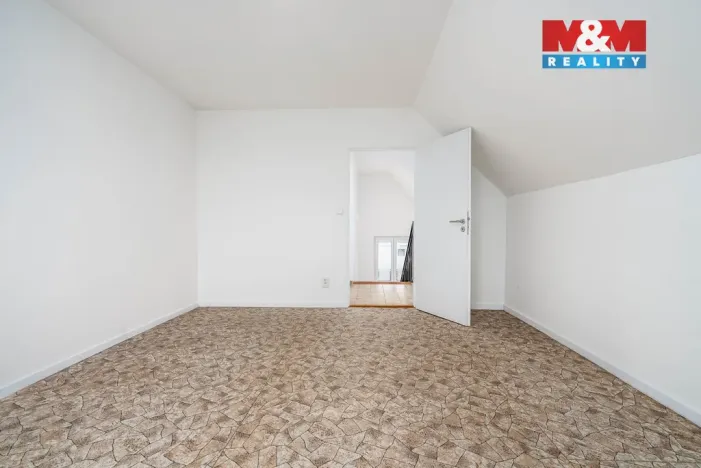 Prodej rodinného domu, Praha - Horní Počernice, Jasenná, 292 m2