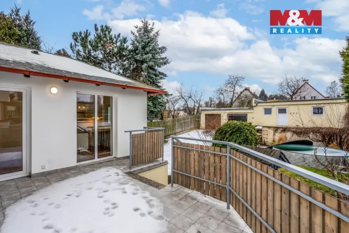 Prodej rodinného domu, Praha - Horní Počernice, Jasenná, 292 m2