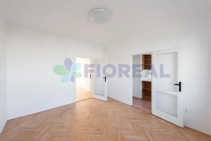 Pronájem bytu 3+1, Praha - Vršovice, Kubánské náměstí, 71 m2