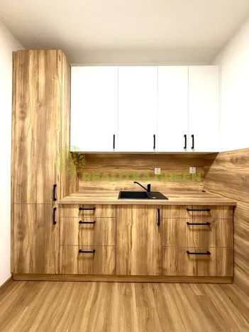 Pronájem bytu 2+1, Vsetín, Sušilova, 32 m2