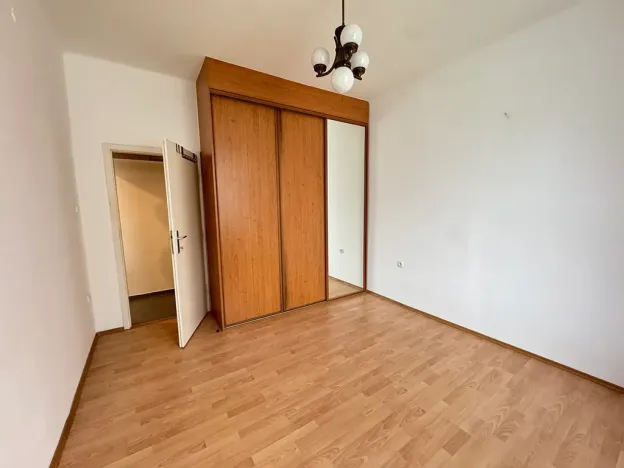 Pronájem bytu 3+1, Praha, Kolínská, 93 m2