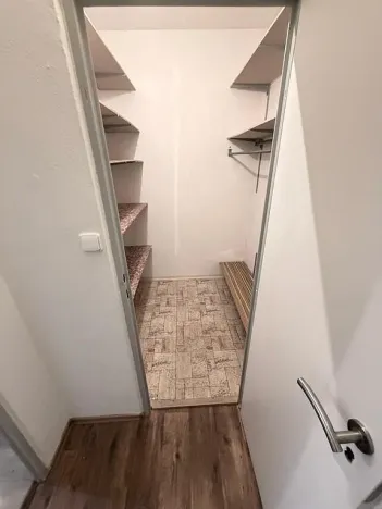 Pronájem bytu 2+1, Hrušovany u Brna, Sídliště, 64 m2