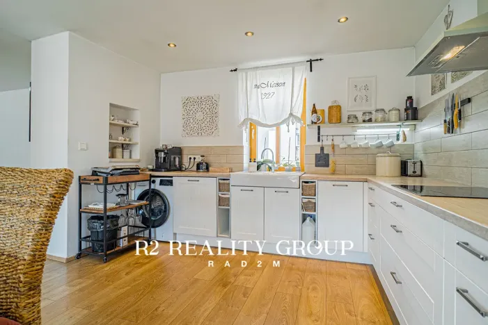 Pronájem rodinného domu, Skalka, 446 m2