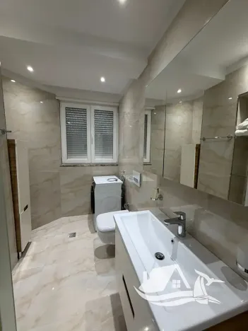 Prodej bytu 3+kk, Golem, Albánie, 102 m2