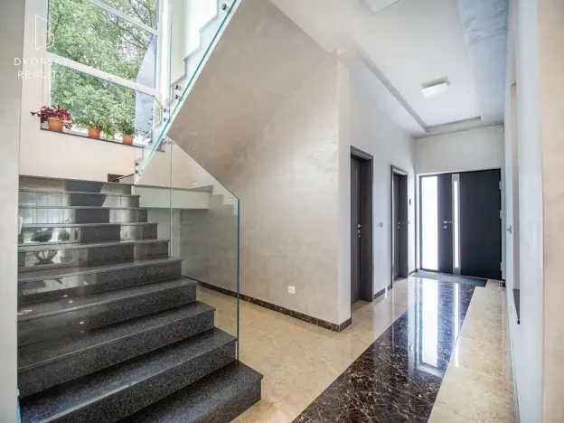 Prodej rodinného domu, Květnice, Krokusová, 243 m2