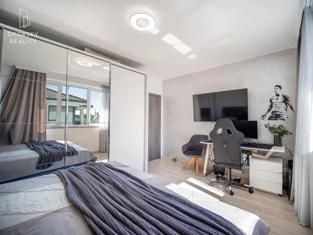 Prodej rodinného domu, Květnice, Krokusová, 243 m2