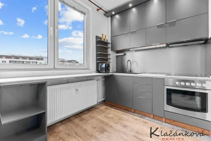 Prodej bytu 3+1, Zlín, Podlesí III, 70 m2