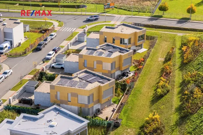 Prodej rodinného domu, Praha - Horní Počernice, Krotitelů, 197 m2