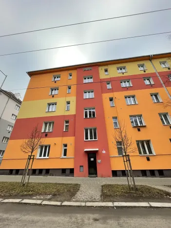 Pronájem bytu 1+kk, Plzeň, Guldenerova, 34 m2