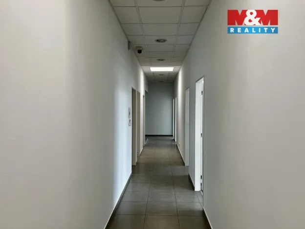 Pronájem kanceláře, Nupaky, Komerční, 200 m2