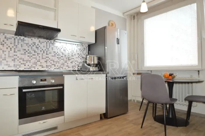 Prodej bytu 3+1, Praha - Kobylisy, Hrubého, 65 m2