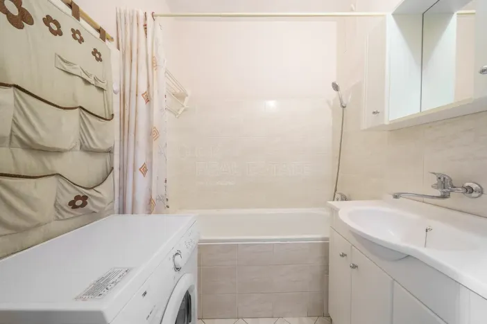 Prodej bytu 2+1, Ostrov, Lidická, 54 m2