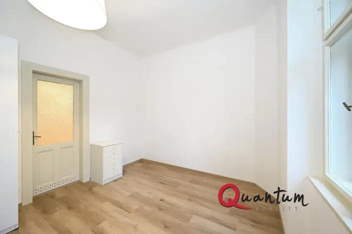 Pronájem bytu 1+1, Praha - Žižkov, Kubelíkova, 39 m2