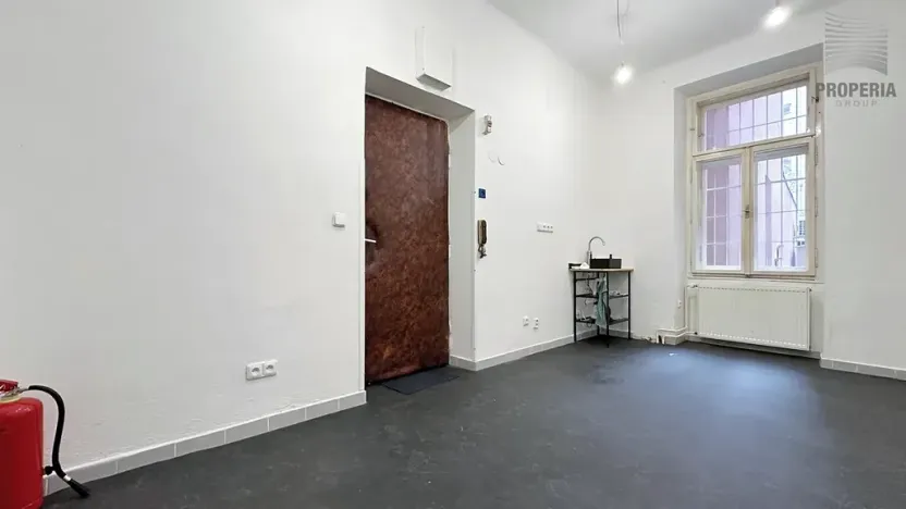 Pronájem skladu, Brno, Antonínská, 27 m2