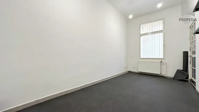 Pronájem skladu, Brno, Antonínská, 27 m2