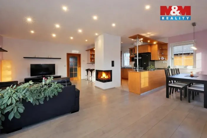 Prodej rodinného domu, Stonařov, 165 m2