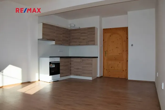 Pronájem bytu 1+kk, Klatovy, Rybníčky, 35 m2