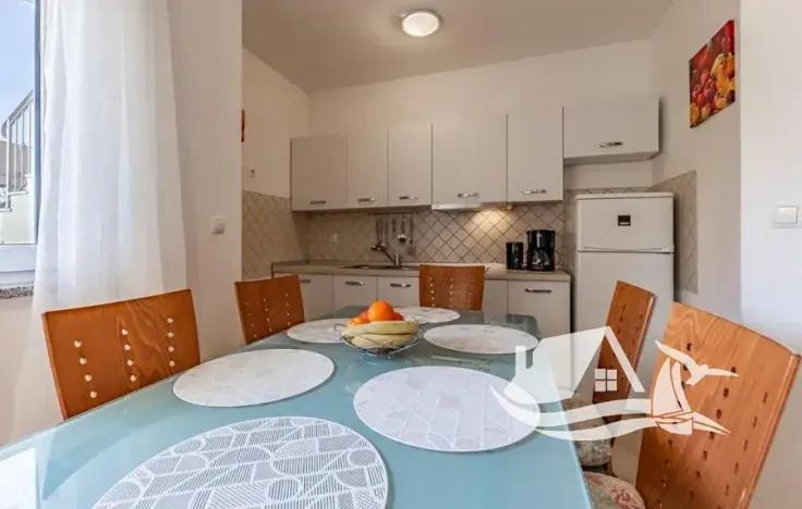 Prodej vícegeneračního domu, Medulin, Chorvatsko, Pošesi, 150 m2