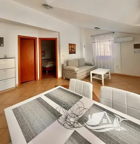 Prodej vícegeneračního domu, Medulin, Chorvatsko, Pošesi, 150 m2