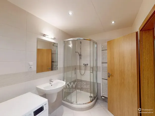 Pronájem bytu 1+kk, Praha - Horní Měcholupy, Modenská, 31 m2