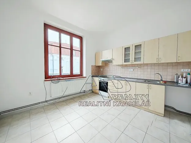 Pronájem atypického bytu, České Budějovice, 54 m2