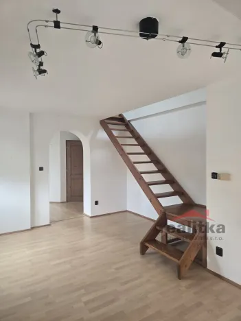 Pronájem bytu 3+1, Opava - Předměstí, třída Spojenců, 80 m2