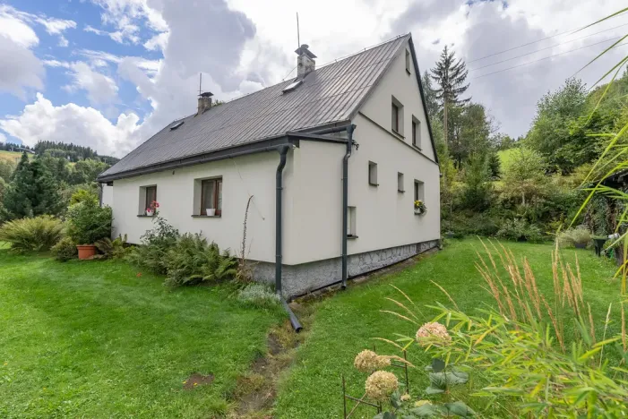 Prodej rodinného domu, Malá Morávka - Karlov pod Pradědem, 209 m2