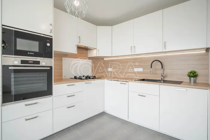 Pronájem bytu 3+kk, Praha - Prosek, Litvínovská, 67 m2