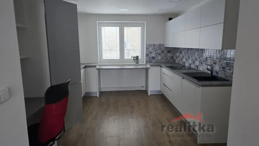 Pronájem bytu 2+1, Opava - Předměstí, Máchova, 60 m2