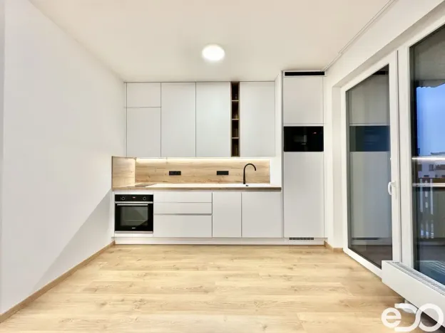 Pronájem bytu 1+kk, Praha, Zlochova, 36 m2