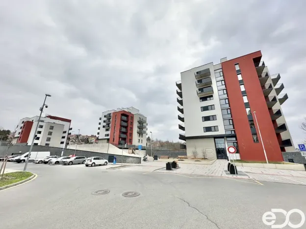 Pronájem bytu 1+kk, Praha, Zlochova, 36 m2