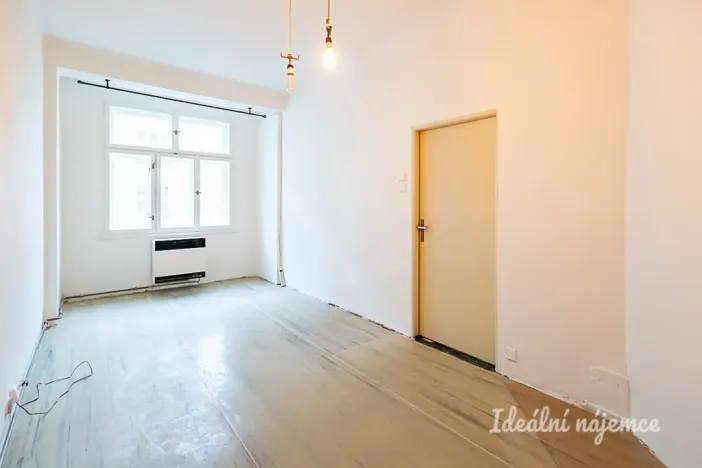 Pronájem bytu 3+1, Praha - Žižkov, Žerotínova, 72 m2