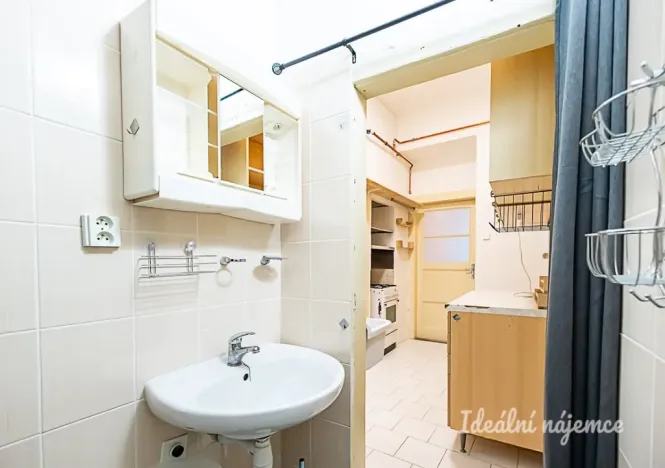Pronájem bytu 3+1, Praha - Žižkov, Žerotínova, 72 m2