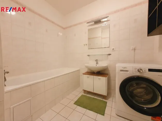 Pronájem bytu 2+kk, Praha - Letňany, Bechlínská, 53 m2